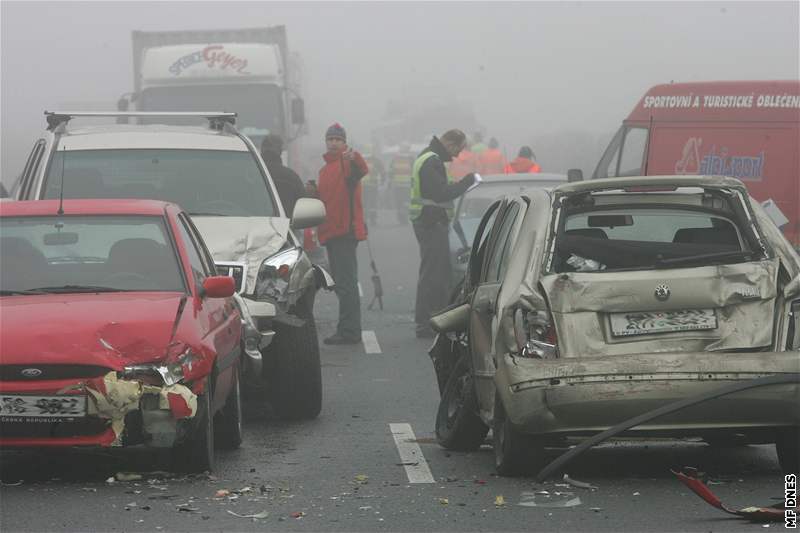 Hromadná nehoda na R46 u Olomouce (13.2.2008)