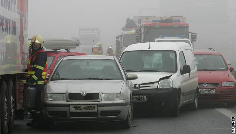 Hromadná nehoda na R46 u Olomouce (13.2.2008)