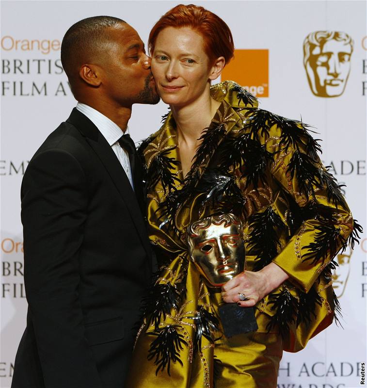 BAFTA - Cuba Gooding Jr. a Tilda Swinton