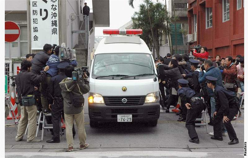 Japonci na Okinaw protestovali proti pítomnosti amerických vojsk