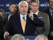 Republikán John McCain ve Virginii
