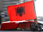 Albnci oslavuj nezvislost Kosova