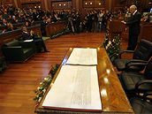 Kosovský parlament vyhlauje nezávislost
