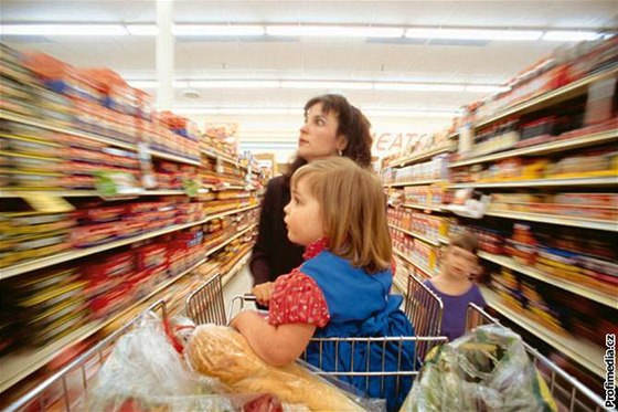 Inflaci brzdí mimo jiné silná konkurence mezi supermarkety. Ilustraní foto