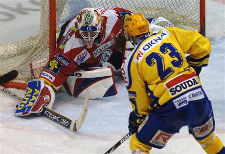 Pardubice - Zlín; Laák (vlevo) - Záhorovský