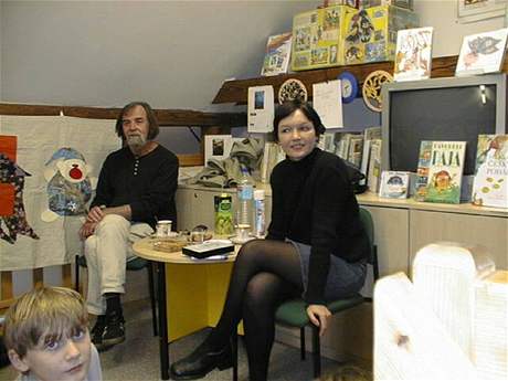 Pavel Šrut a Galina Miklínová na besedě s dětskými čtenáři