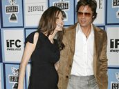 Tehotná Angelina Jolie a Brad Pitt na pedávní cen nezávislého filmu Spirit Awards