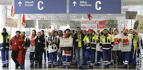 Stávkující zamstnanci letit v Mnichov.