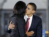 Barack Obama s manelkou Michelle v San Antoniu v Texasu (4. bezna 2008)