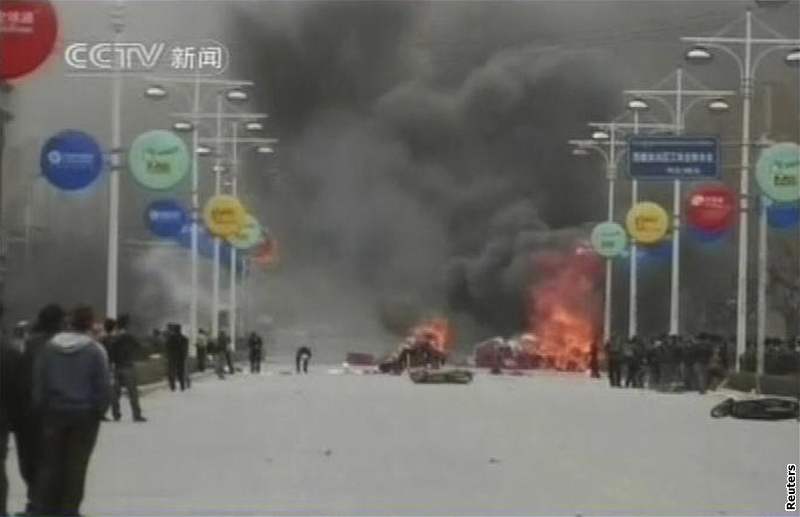 Nepokoje v tibetské Lhase