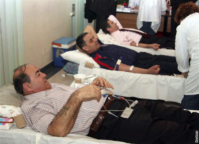 Dárci krve po výbuchu munice v Albánii