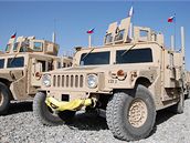 Americk vozidla Humvee v eskch slubch v Afghnistnu