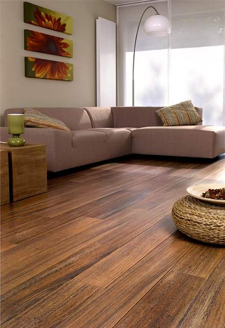 Podlahy: věčný boj dřeva s laminátem 