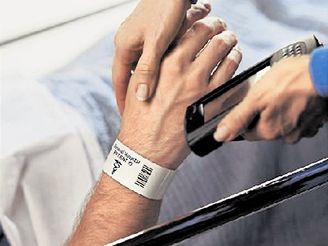Identifikaní náramek v nemocnici
