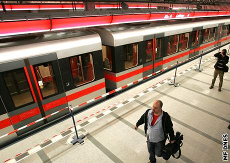 Od kvtna bude mít metro ti nové zastávky