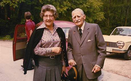 Marie-Henriette Seilernov se svm otcem Ladislavem. Snmek je z roku 1976. 