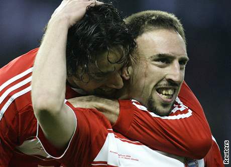 BOJ O RIBÉRYHO. O francouzského zálo�níka, který v sou�asné dob� p�sobí v Bayernu Mnichov,  je v Evrop� zájem. P�estoupí?