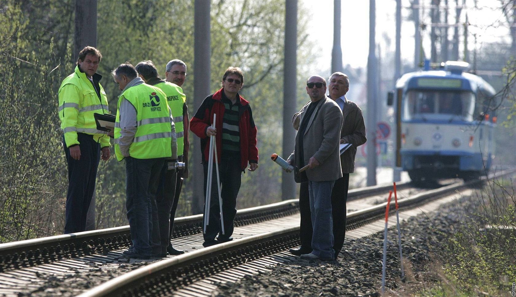 Vy�et�ování srá�ky tramvají