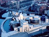 Guggenheimovo Muzeum ve �pan�lském Bilbau.