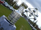 Kuriózní momenty za�il i slavn�j�í Stanley Cup (na fotografii)