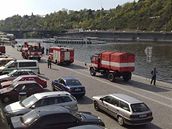zásah hasi pi sráce lodí na Vltav (28.4.2008)