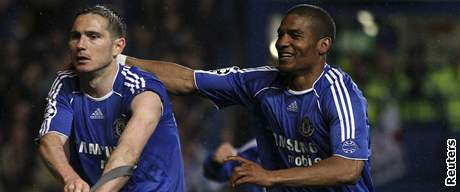 Chelsea - Liverpool, Lampard (vlevo),Malouda