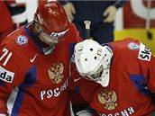 Rusko, Kovaluk pomáhá z ledu zrannému brankái Jerjomenkovi