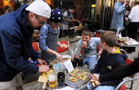 Festival pomaznek v kavrn vanda v Brn