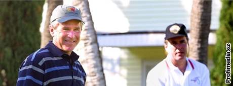 Americký prezident Bush posledních pt let nevzal golfovou hl do ruky. Vyjaduje tak solidaritu s padlými a jejich rodinami.