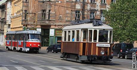 Na Strnskou sklu zaala jezdit historick tramvaj