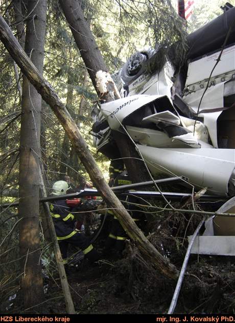 Nehoda kamionu za eleznm Brodem (12.5.2008)