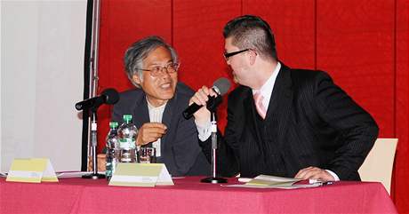 Pednáka historika a profesora Terunobu Fujimoriho v brnnské Redut