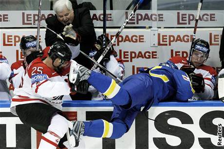 Jason Chimera si zahrál v dresu kanadské reprezentace na mistrovství svta 2008.