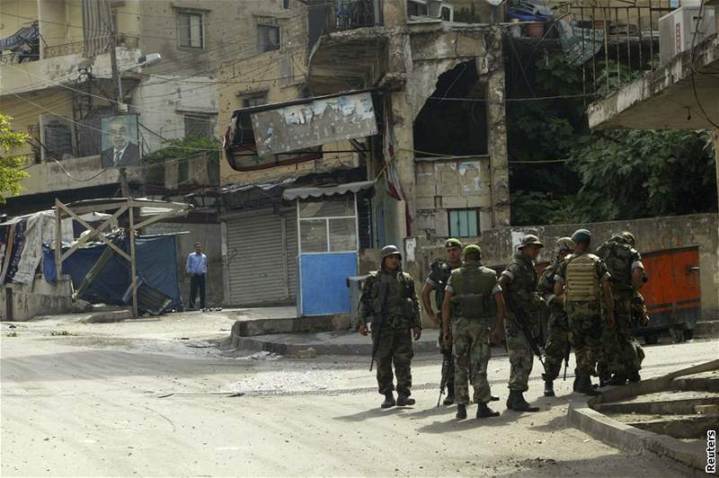 Armádní jednotky v ulicích Tripolisu