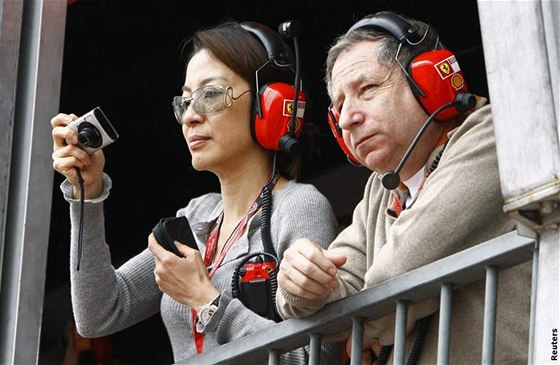 Michelle Yeohová a Jean Todt