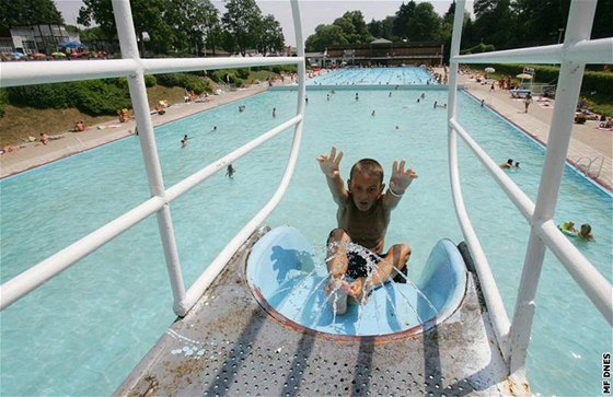 Pítí týden zane rovn jasnou a polojasnou oblohou. Denní teploty se v pondlí budou pohybovat mezi 19 a 23 °C. Pak se oteplí a teplomry mohou ukázat a 28 °C. Ilustraní foto