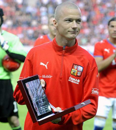 Fotbalový útoník Václav Svrko pevzal ped reprezentaním zápasem s Litvou cenu pro nejlepího stelce eské ligy.