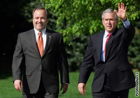 Scott McClellan, tehdy jet s prezidentem Georgem W. Bushem.