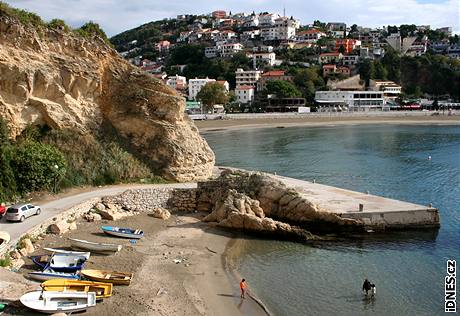 Do erné Hory zamíilo loni 33 078 eských turist. Jejich cesty letos zkomplikují nová opatení.