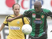P�íbram - Hlu�ín, �týbar Filip (vlevo) z Hlu�ína, De Oliveira Danilo.