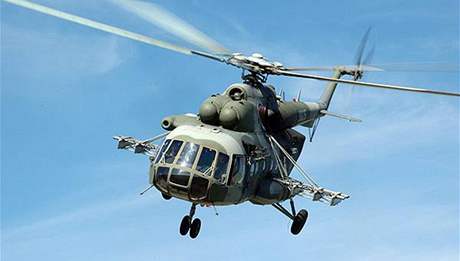 Transportní vrtulník Mi-171 z perovské vrtulníkové základny.