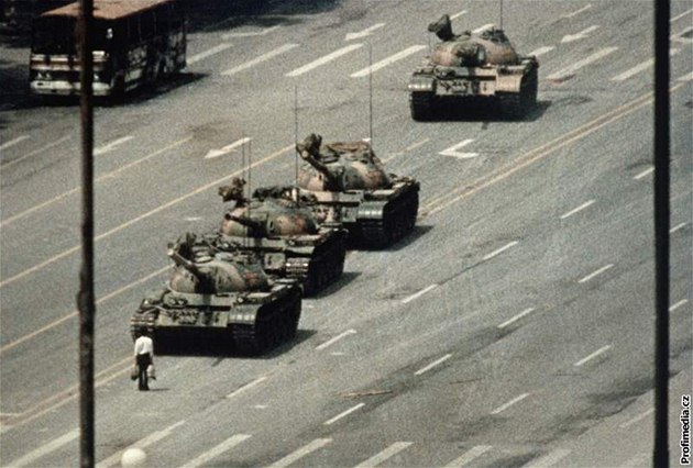 Pekingské nám�stí Tchien-an-men v dob� protest� v roce 1989