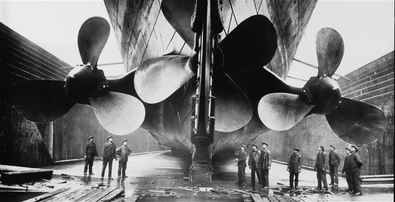 Z výstavy Titanic  stavba lodi