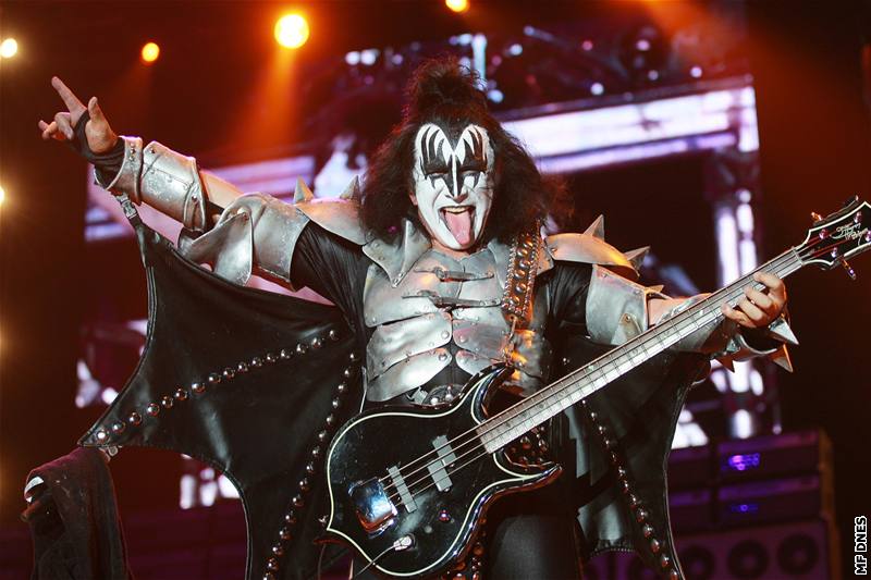 Z pražského koncertu kapely Kiss v O2 Areně 6. června 2008
