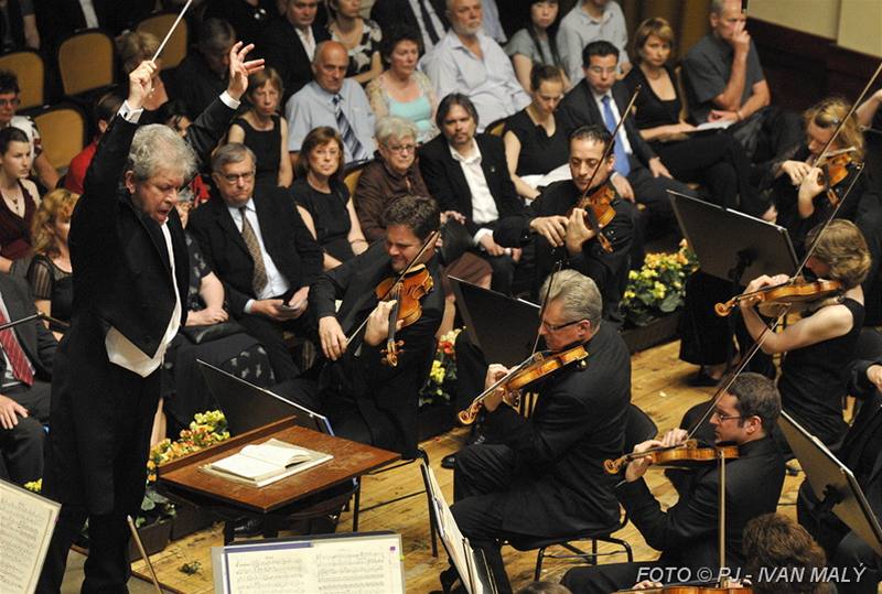 Pražské jaro 2008 - Jiří Bělohlávek a BBC Symphony Orchestra