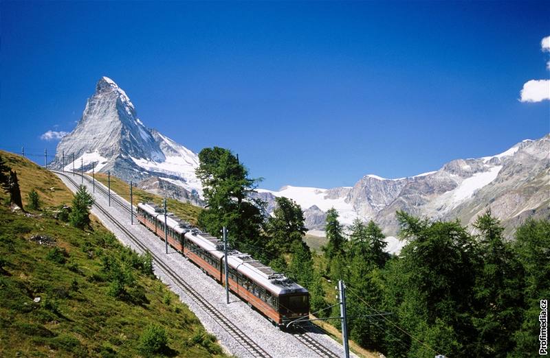 Pesnost a spolehlivost výcarských eleznic a vlak je pro echy zatím nedostiným snem...