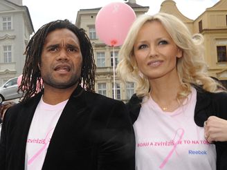 Adriana Sklenakov-Karembeu s manelem Christianem 