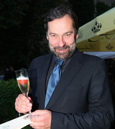 V podstat� mi �ádná exotika, v�etn� ch�estý��, �abích stehýnek, �nek�, chobotnic a v�bec ve�keré mo�ské hav�ti, není cizí, �íká v rozhovoru pro Xman.cz Radek John.