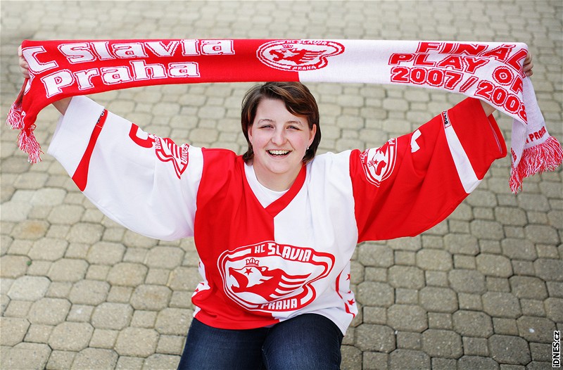 Alena Kalinová - pedsedkyn fanklubu HC Slavia Praha 