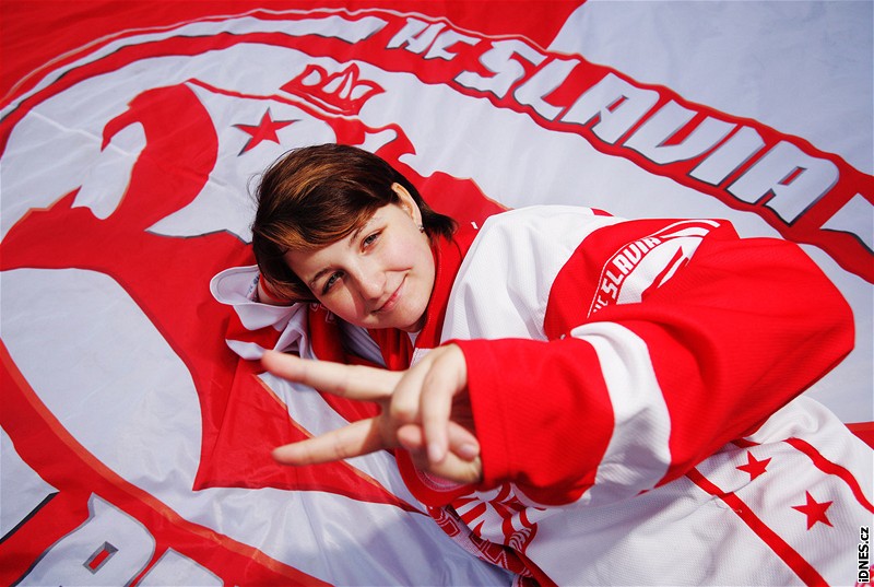 Alena Kalinová - pedsedkyn fanklubu HC Slavia Praha 